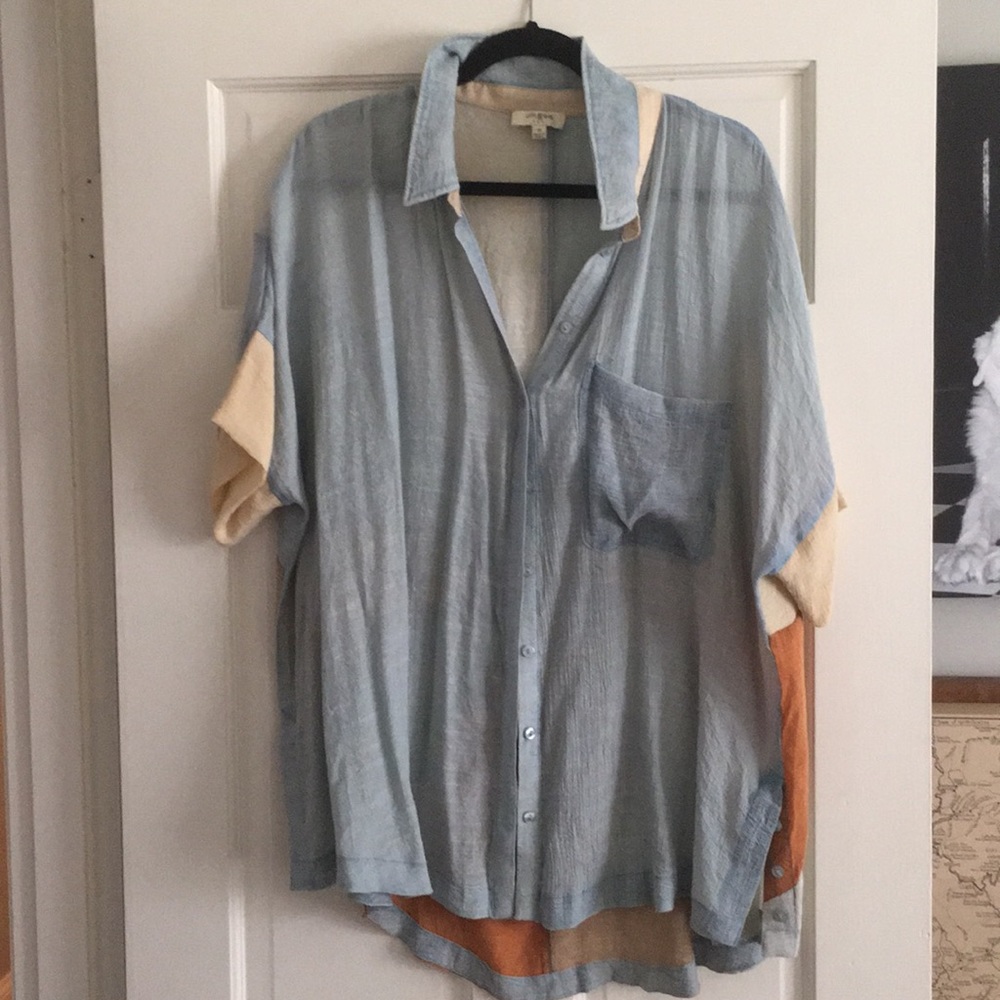 Umgee oversized button down with back detail